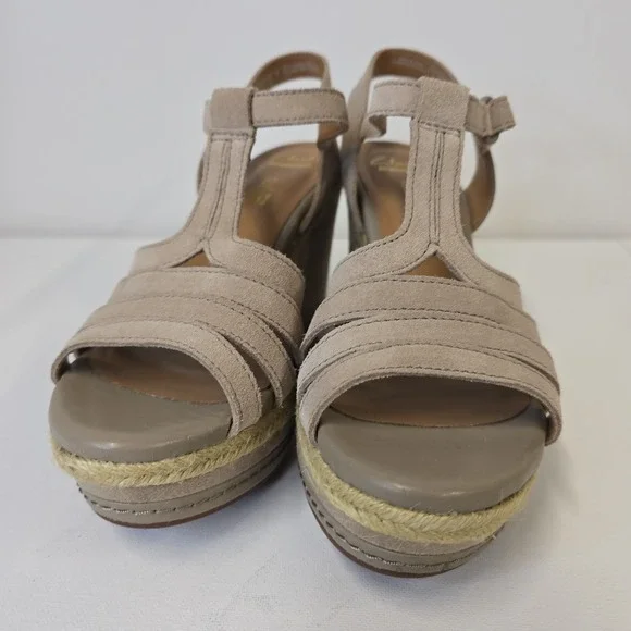 Clarks‎ Soft Cushion Wedge Sandals Women Beige Suede Espadrille Ankle Strap 7.5 - Picture 3 of 7